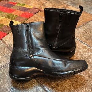 Merrell Spire leather waterproof black boots, size 8